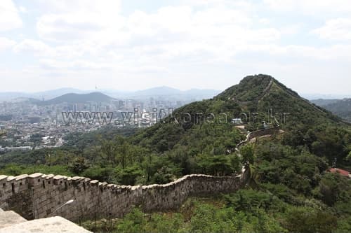 A Visitor's Guide to Bugaksan Mountain (북악산)
